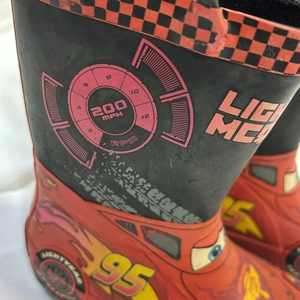 Disney Lightning McQueen race track pull on mud boots kids 7/8
